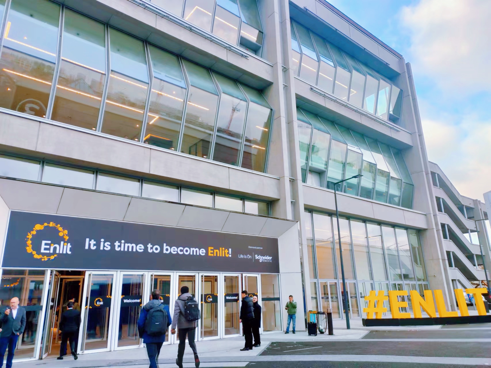 双洎能源亮相欧洲电力能源展，助力欧洲智能表计大升级！